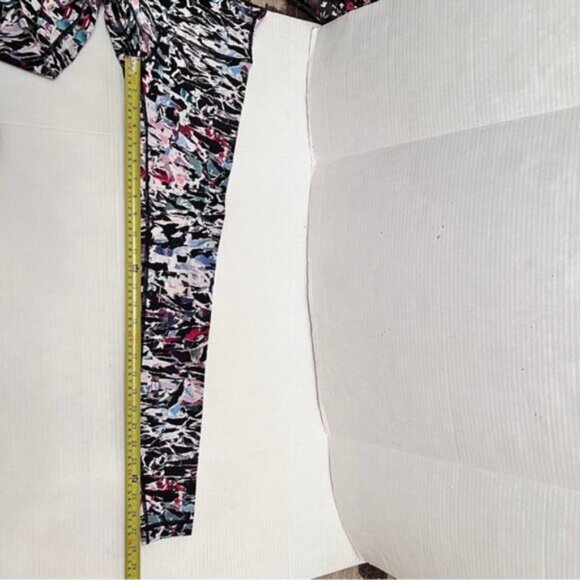 Lululemon  *  Wunder Under Tight 28" Leggings Culture Clash Multi EUC - Picture 6 of 15